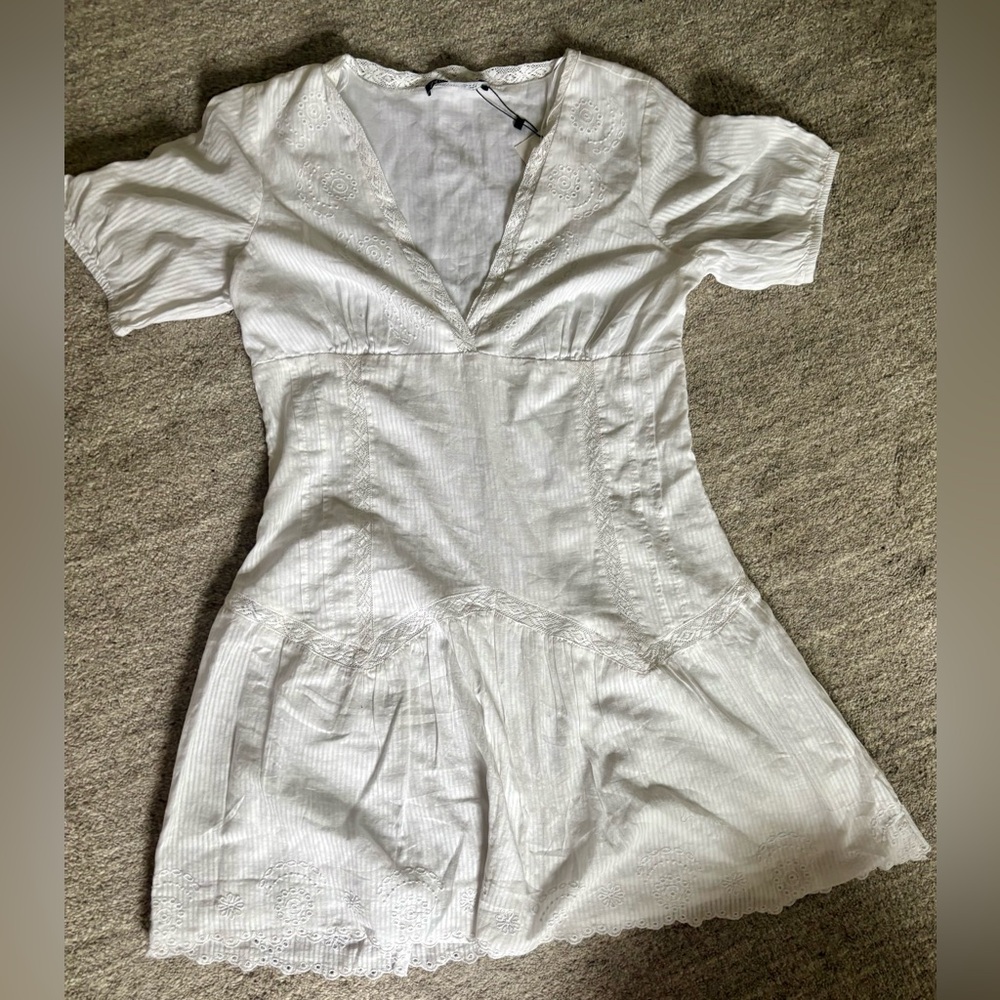 Zara Size L Clothing Tag